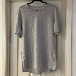 Men’s Lululemon shirt